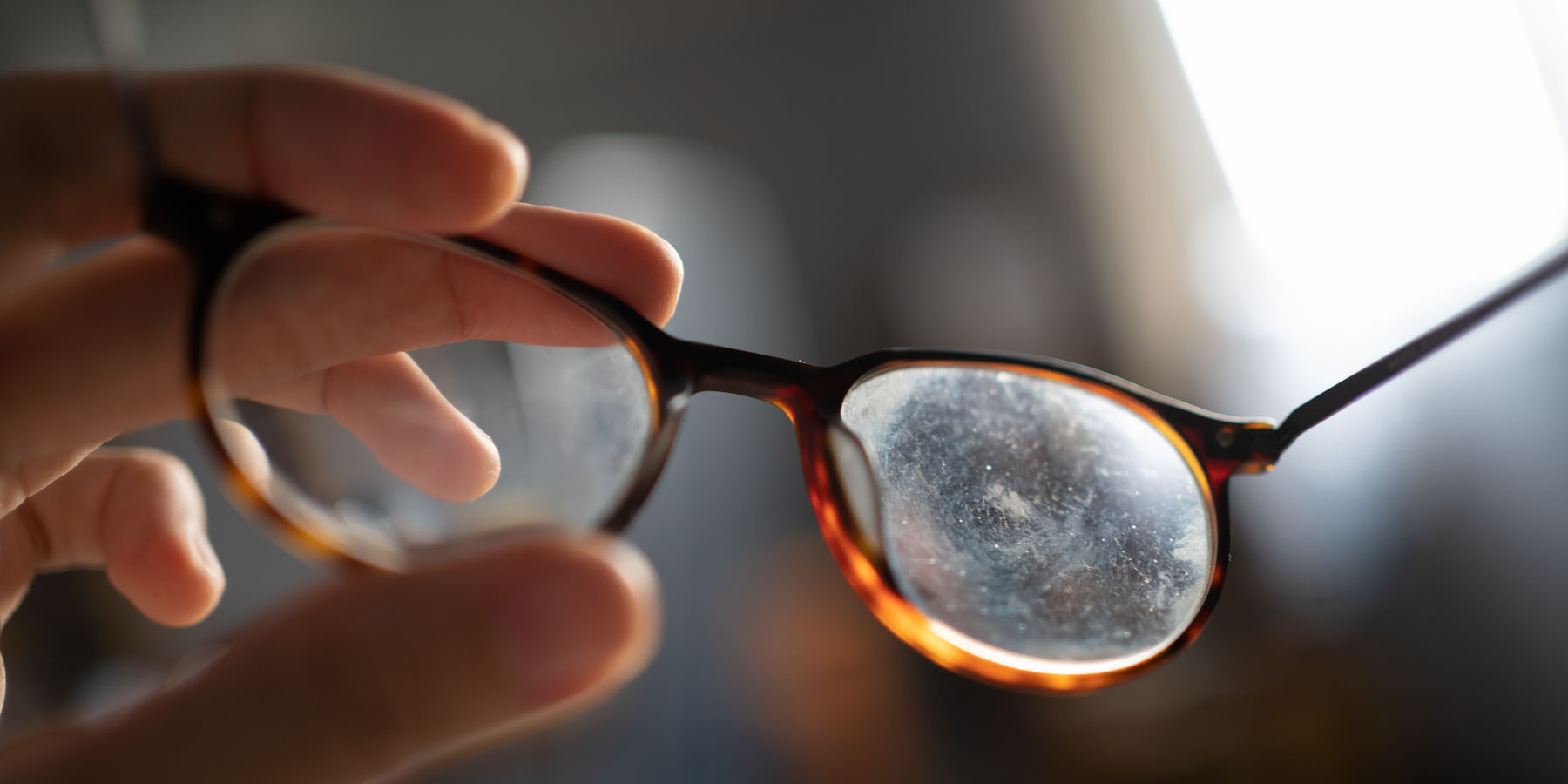 Remove scratches from glasses lenses